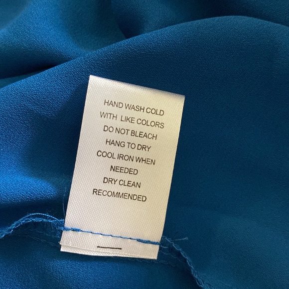 Deniel Rainn women’s plus over size dark teal blouse silky with discrete gems - Picture 9 of 12